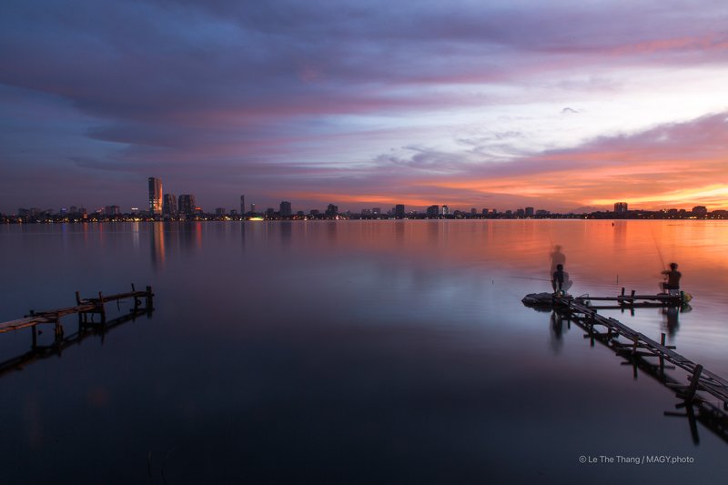 Hoàng hôn hồ Tây