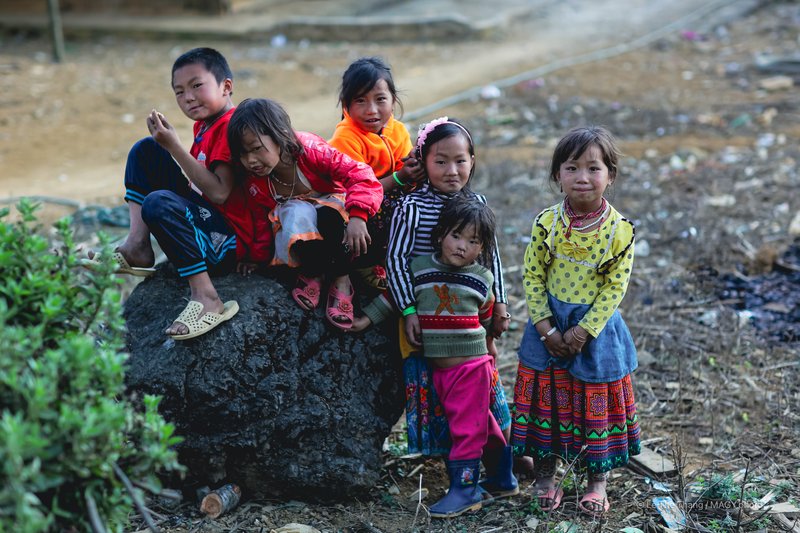 Trẻ con ở Mộc Châu