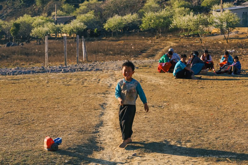 Trẻ con ở Mộc Châu